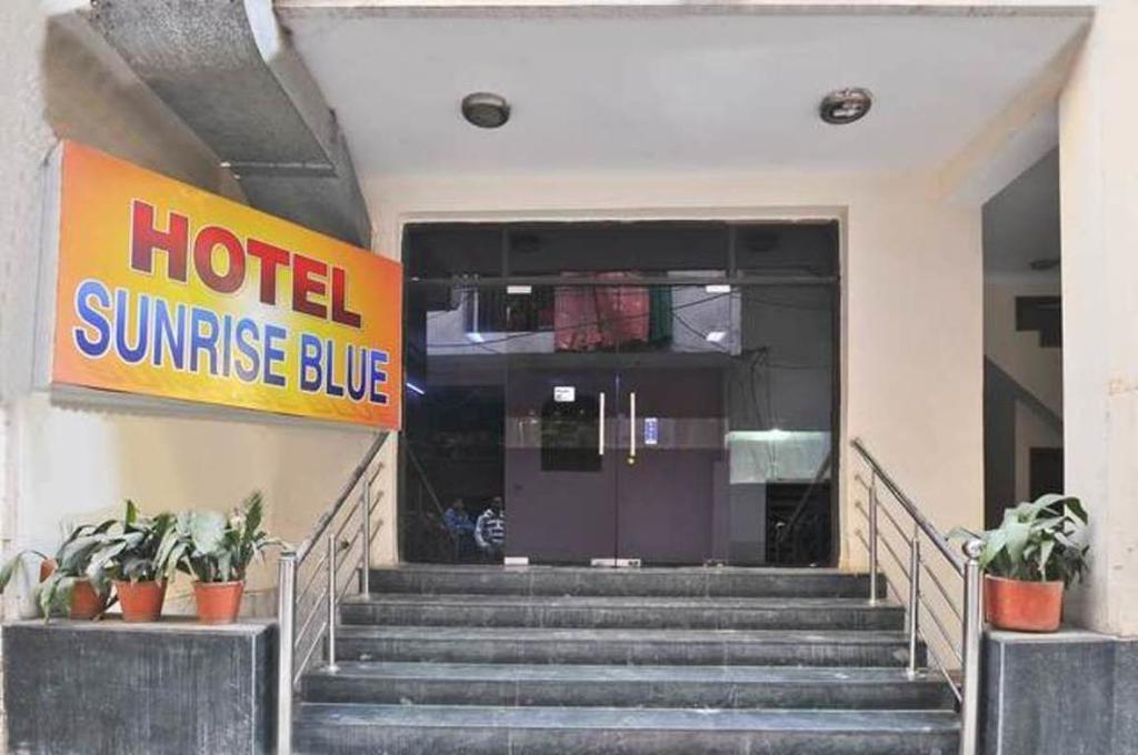 Airport Hotel Sunrise Blue Delhi  Exterior photo